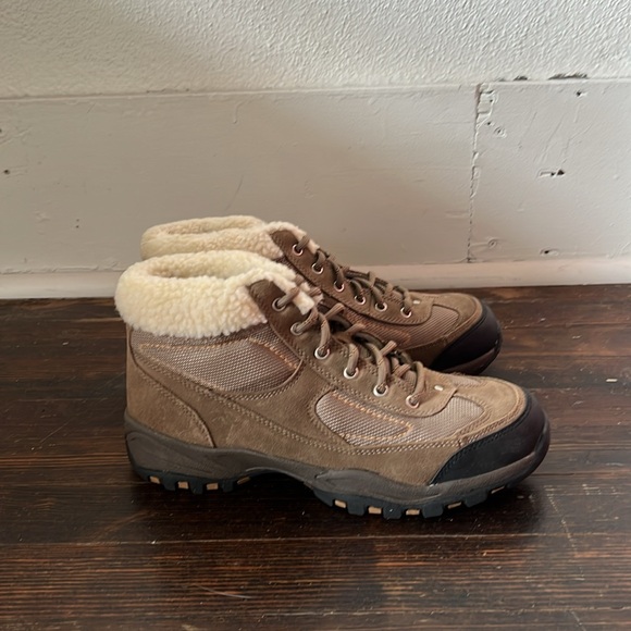 NWT Earth Spirit Portland Women’s Hiking Boots Size 10 - Picture 3 of 6